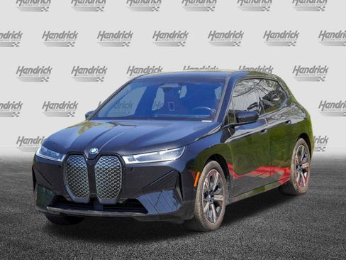 Used 2023 BMW iX xDrive50 w/ Premium Package AWD/4WD image 5