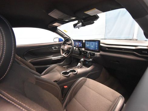 Used 2024 Ford Mustang Coupe image 21