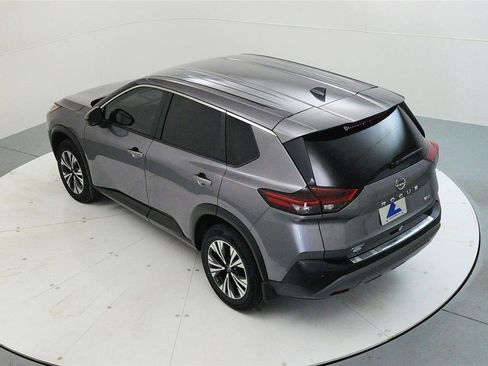 Used 2023 Nissan Rogue SV image 15