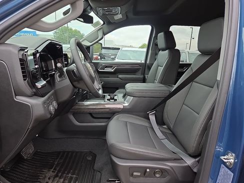 New 2026 Chevrolet Silverado 2500 LTZ w/ LTZ Texas Edition AWD/4WD image 9