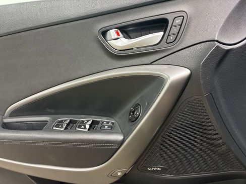 Used 2017 Hyundai Santa Fe Limited w/ Cargo Package image 34