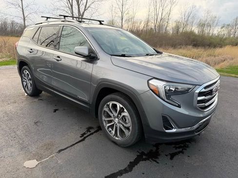 Used 2020 GMC Terrain SLT w/ Preferred Package image 4