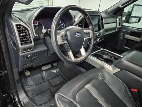 Used 2022 Ford F350 Platinum w/ Tremor Off-Road Package image 22