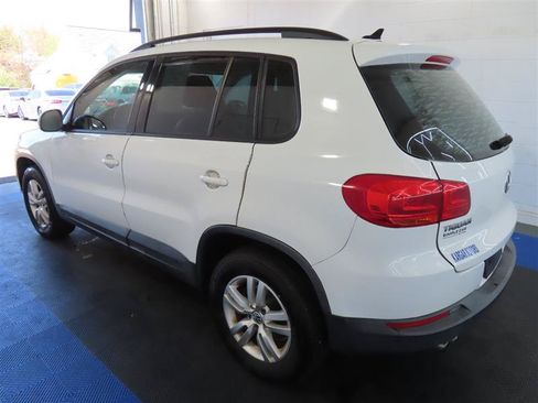 Used 2017 Volkswagen Tiguan S FWD image 11