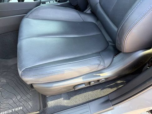 Used 2025 Subaru Forester Limited AWD/4WD image 21
