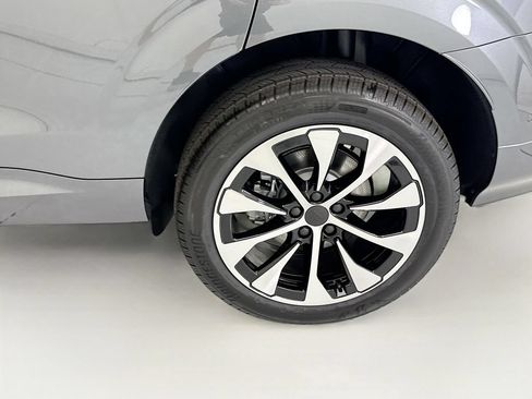 Used 2026 Audi Q3 quattro 2.0T w/ Driver Assistance Package AWD/4WD image 30