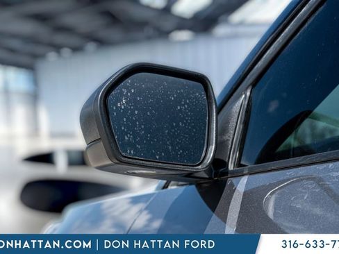 Used 2022 Ford Explorer XLT w/ Equipment Group 202A image 27