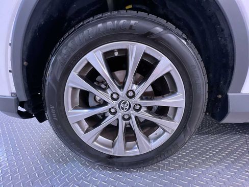 Used 2018 Toyota RAV4 Limited w/ All Weather Liner Package AWD/4WD image 10