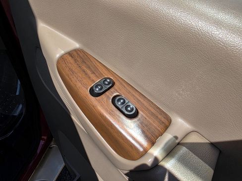 Used 2002 Ford E-150 and Econoline 150 image 29