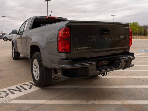 Used 2022 Chevrolet Colorado LT w/ Fleet Safety Package image 4