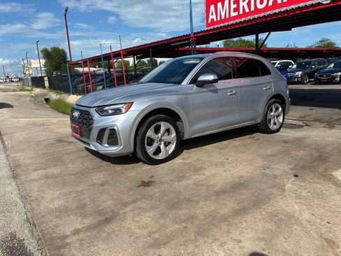 Used 2022 Audi Q5 2.0T Premium Plus w/ Premium Plus Package AWD/4WD image 11
