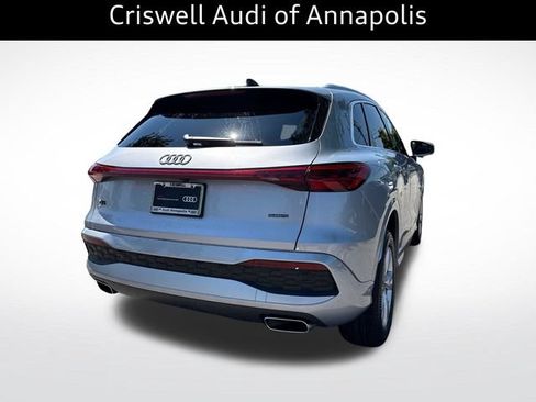 Certified 2025 Audi Q5 Premium w/ Convenience Package AWD/4WD image 8