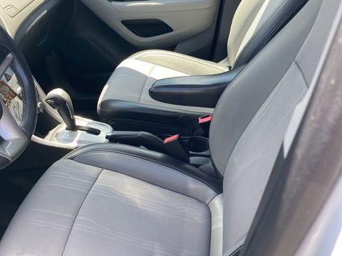 Used 2015 Chevrolet Trax LT w/ LT Plus Package FWD image 4