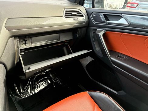 Used 2021 Volkswagen Tiguan SEL Premium R-Line image 37