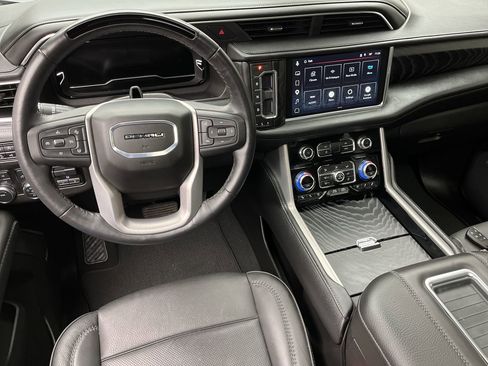 Certified 2024 GMC Yukon XL Denali w/ Advanced Technology Package AWD/4WD image 17