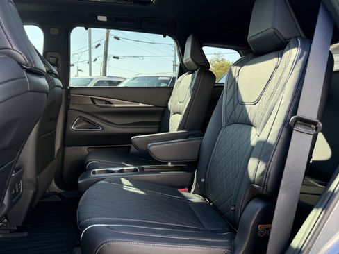 Certified 2025 INFINITI QX60 Autograph w/ Cargo Package image 16