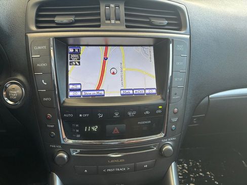 Used 2014 Lexus IS 250C w/ Luxury Package image 13