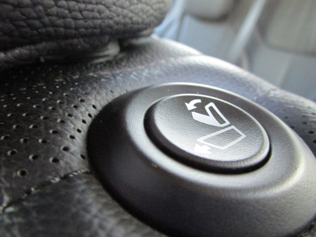 Used 2024 Hyundai Palisade Limited FWD image 22