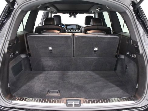 Used 2023 Mercedes-Benz GLS 580 4MATIC image 23