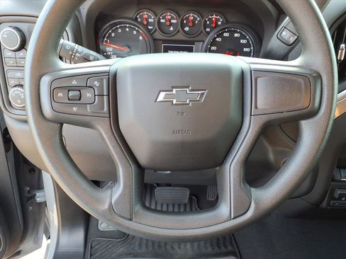 Used 2025 Chevrolet Silverado 1500 Custom Trail Boss AWD/4WD image 18