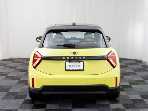 New 2026 MINI Cooper 4-Door Hardtop image 16