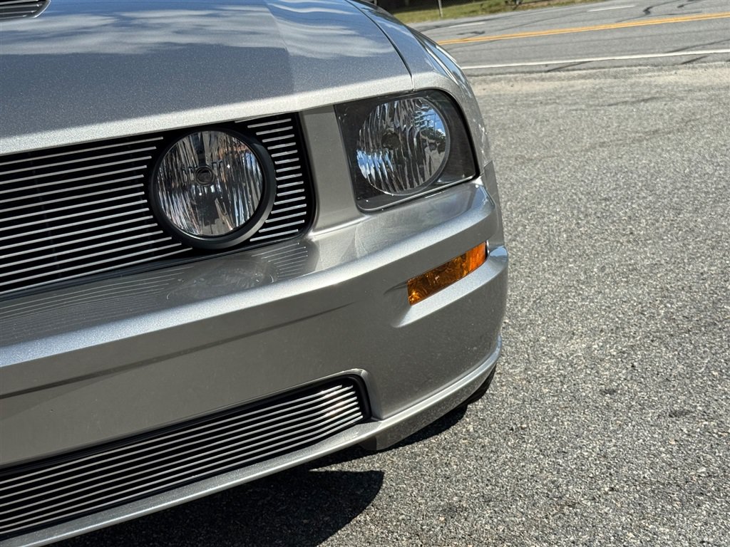 Used 2008 Ford Mustang GT RWD image 16