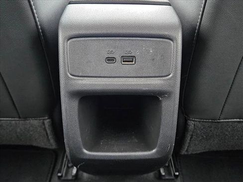 Certified 2025 Chevrolet Trax LT image 16