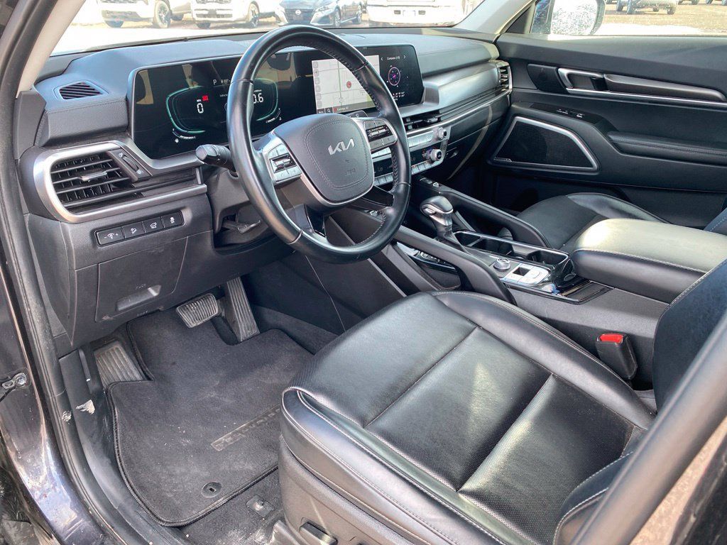 Used 2025 Kia Telluride S FWD image 6