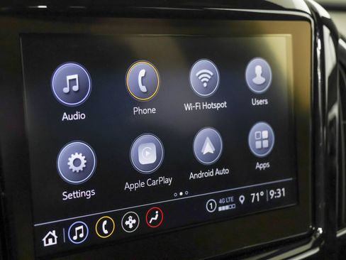 Used 2023 Chevrolet Traverse LT AWD/4WD image 29