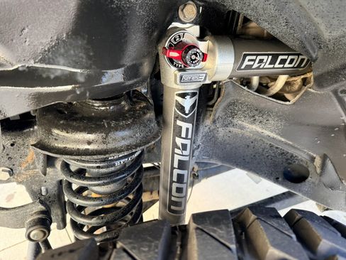 Used 2019 Jeep Wrangler Unlimited Sahara image 29