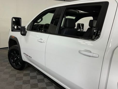 Used 2025 GMC Sierra 3500 AT4 w/ AT4 Premium Plus Package image 44