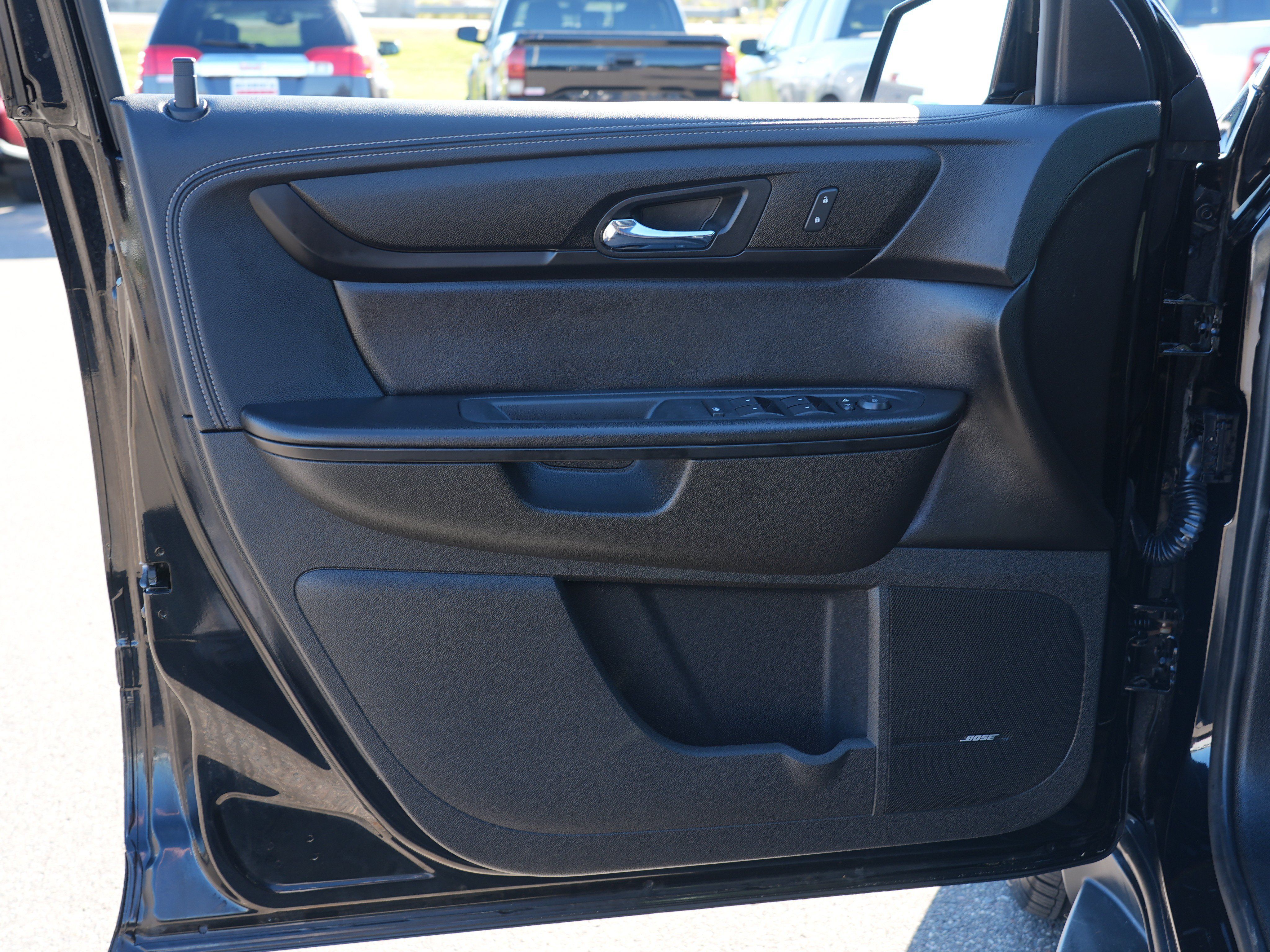 Used 2017 Chevrolet Traverse LT w/ Graphite Special Edition AWD/4WD image 14