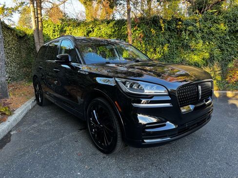 Used 2023 Lincoln Aviator Reserve w/ Jet Package image 3