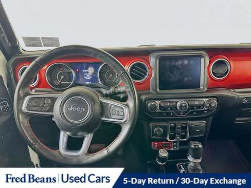 Used 2022 Jeep Wrangler Unlimited Rubicon w/ LED Lighting Group AWD/4WD image 29