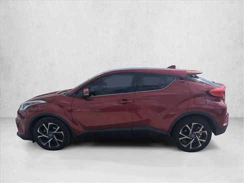 Used 2019 Toyota C-HR Limited image 5