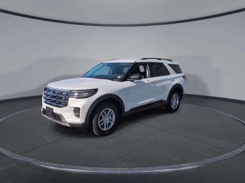 New 2026 Ford Explorer Active image 4