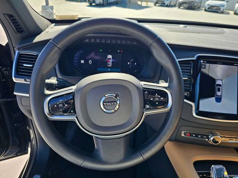 Used 2023 Volvo XC90 B6 Ultimate AWD/4WD image 25
