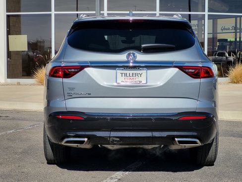 Used 2024 Buick Enclave Premium AWD/4WD image 6