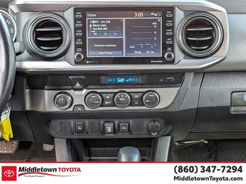 Certified 2022 Toyota Tacoma SR5 AWD/4WD image 29