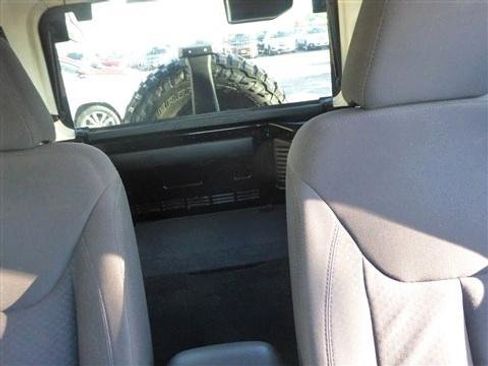 Used 2013 Jeep Wrangler Sport AWD/4WD image 13