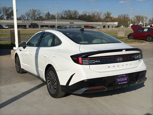 New 2025 Hyundai Sonata Limited image 6