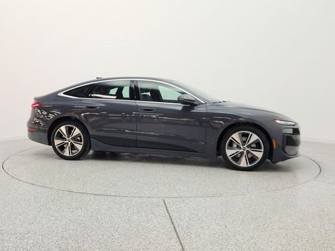 Used 2025 Audi A6 e-tron Premium Plus w/ Premium Plus RWD image 4