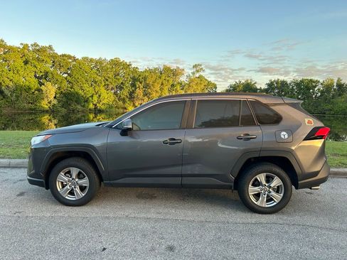 Used 2023 Toyota RAV4 XLE w/ Convenience Package image 2