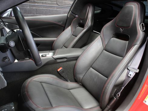 Used 2016 Chevrolet Corvette Z06 w/ 3LZ Preferred Equipment Group image 35