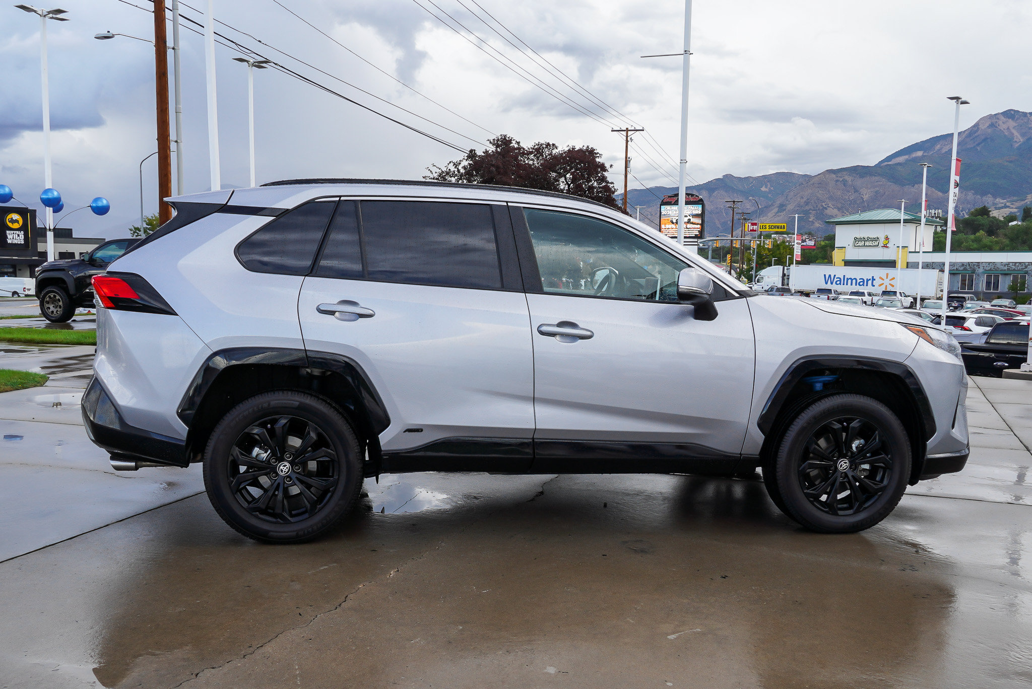 Certified 2024 Toyota RAV4 SE AWD/4WD image 9