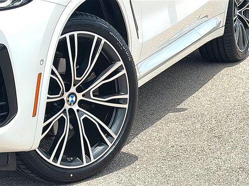 Certified 2024 BMW X3 sDrive30i w/ Premium Package w/ZPA RWD image 3