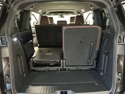 New 2025 Volkswagen ID. Buzz Pro S image 25