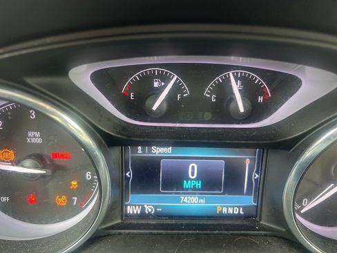 Used 2019 Buick Envision Essence FWD image 5