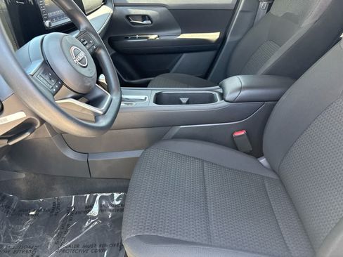 Certified 2025 Nissan Kicks S w/ Interior Electronics Package FWD image 11