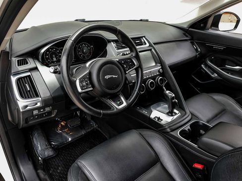 Used 2020 Jaguar E-PACE SE AWD/4WD image 3